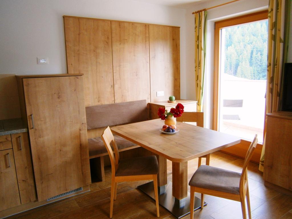 Apartamento Lü de Rü San Vigilio Di Marebbe Habitación foto